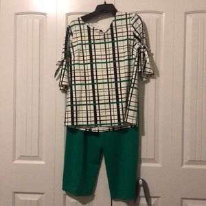 Full Outfit. Top and cropped wide leg pants